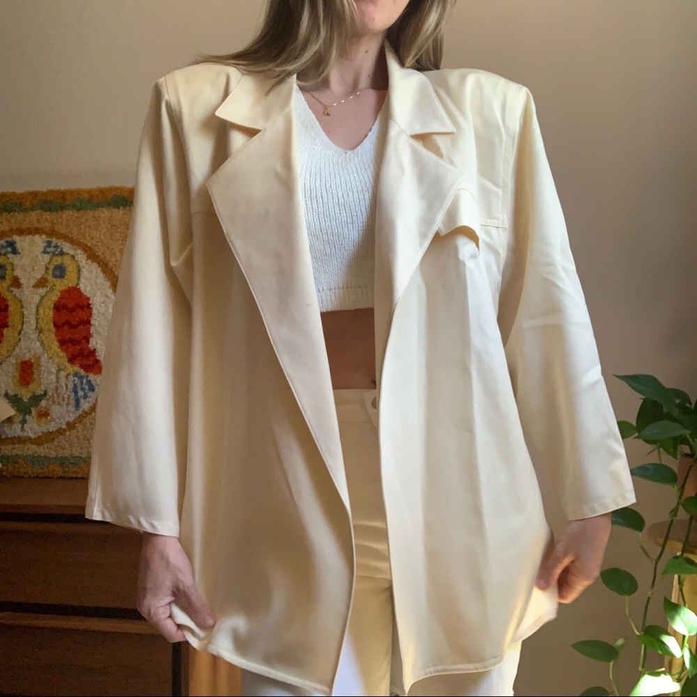 Vintage 80’s Tahari Buttercream Yellow Oversized Wool Blazer Jacket Size Large